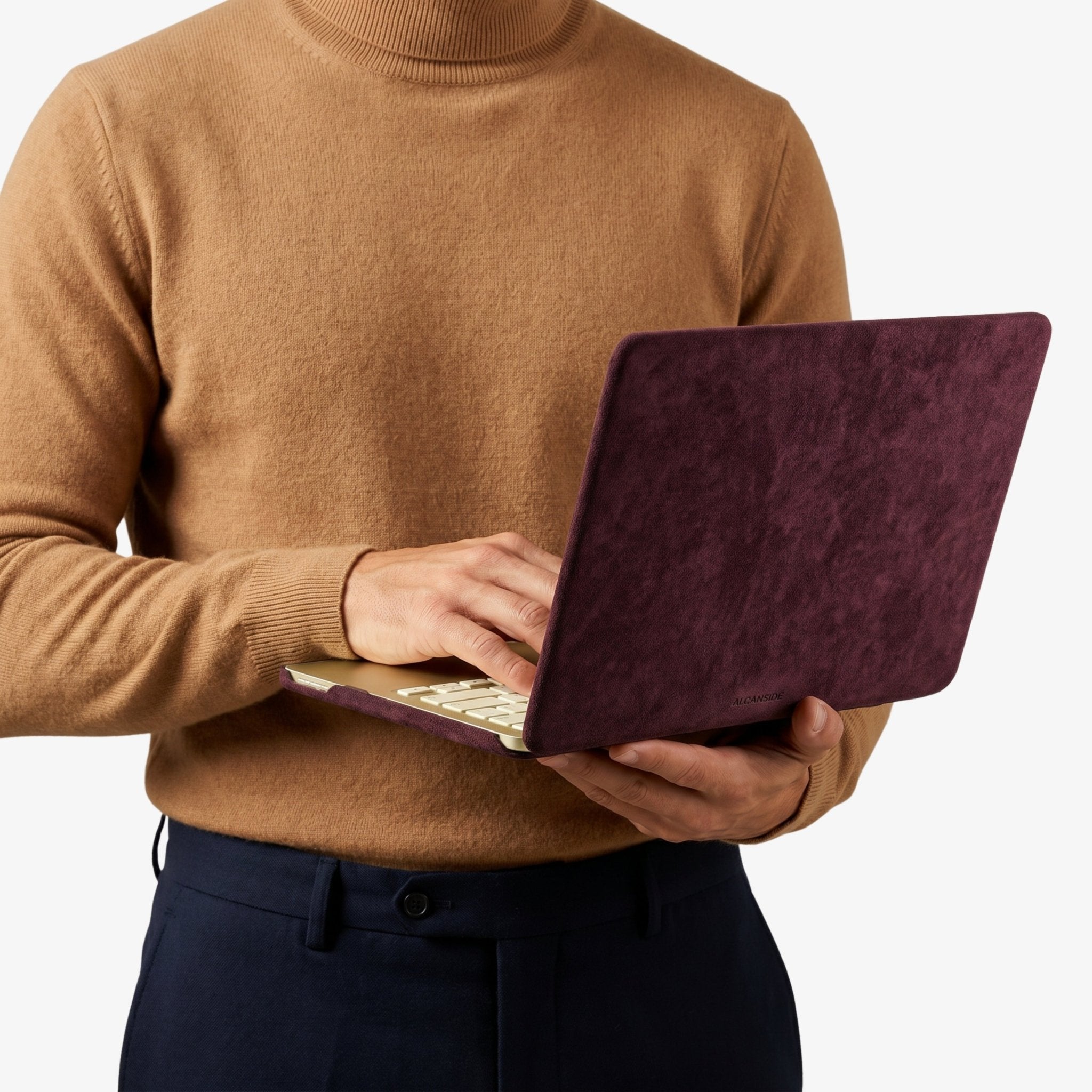 Alcantara MacBook Neo Cover – For 13 inch (2026) – Wine Red - Alcanside
