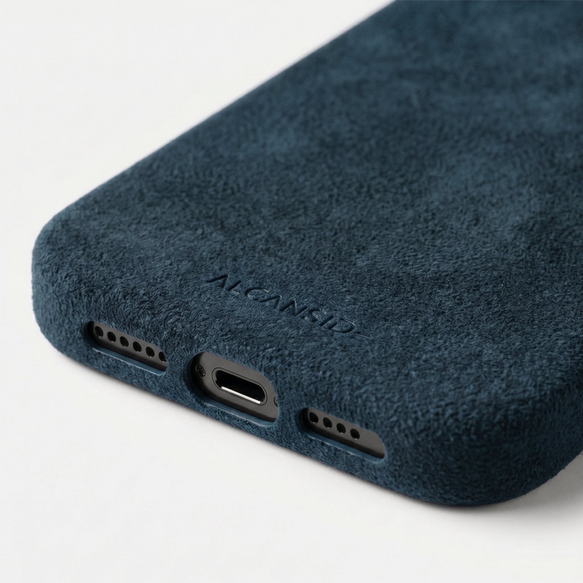 iPhone 16 Pro Max - Alcantara Case - Navy Blue - Alcanside