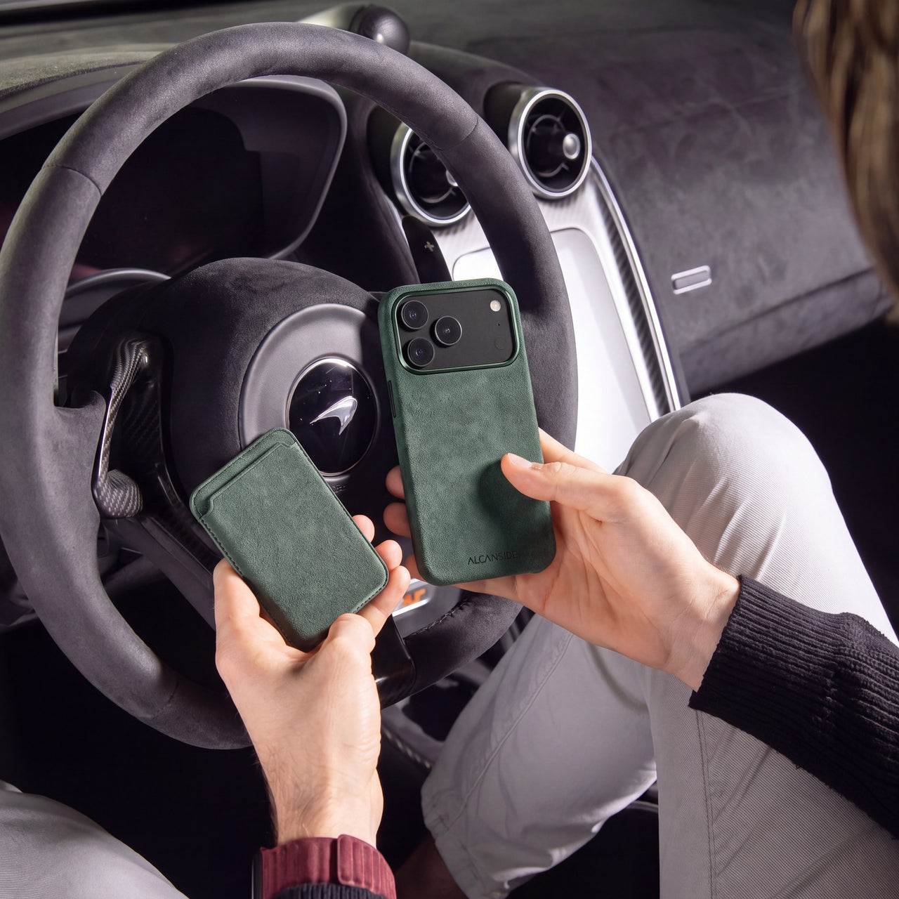 Het materiaal uit supercars, nu in jouw handen.